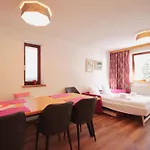 Apartamento By Interhome See