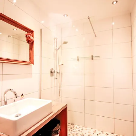 By Interhome Apartamento See