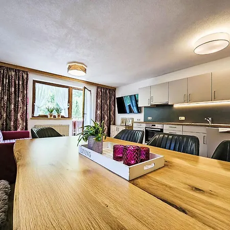 By Interhome Daire